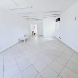 Sala com 47m², no bairro Centro em Florianópolis