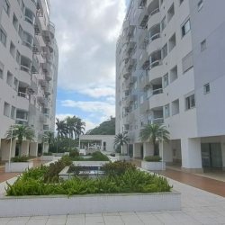 Apartamentos com 69m², 2 quartos, 1 suíte, 1 garagem, no bairro Pantanal em Florianópolis