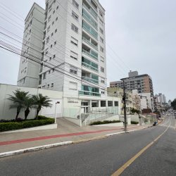 Apartamentos com 68m², 2 quartos, 1 suíte, 1 garagem, no bairro Canto em Florianópolis