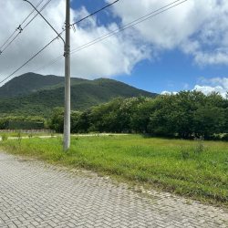 Terrenos Residenciais com 451m², no bairro Ribeirão Da Ilha em Florianópolis