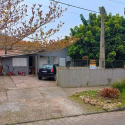 Casa Residencial com 87m², 3 quartos, 1 garagem, no bairro Daniela em Florianópolis