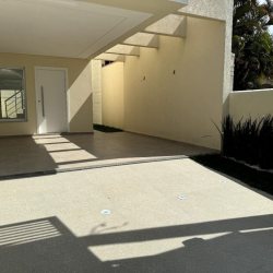 Casa Residencial com 143m², 3 quartos, 1 suíte, 2 garagens, no bairro Ingleses do Rio Vermelho em Florianópolis