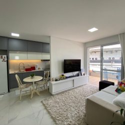 Apartamentos com 138m², 3 quartos, 3 suítes, 2 garagens, no bairro Canto em Florianópolis