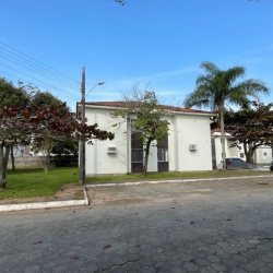 Apartamentos com 49m², 2 quartos, 1 garagem, no bairro Canasvieiras em Florianópolis