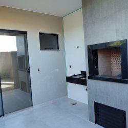 Sobrado Residencial com 102m², 3 quartos, 1 suíte, 2 garagens, no bairro Forquilhas em São José