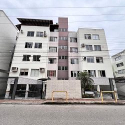 Apartamentos com 105m², 4 quartos, 1 suíte, 1 garagem, no bairro Coqueiros em Florianópolis