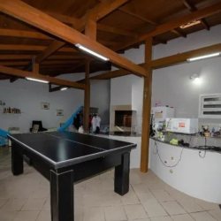 Casa Residencial com 420m², 4 quartos, 2 suítes, 3 garagens, no bairro Ponta Das Canas em Florianópolis