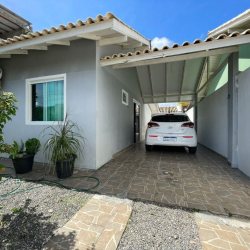 Casa Residencial com 56m², 3 quartos, 1 suíte, 4 garagens, no bairro Rio Vermelho em Florianópolis