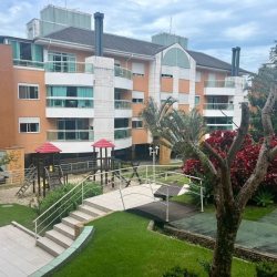 Apartamentos com 104m², 3 quartos, 1 suíte, 1 garagem, no bairro Carvoeira em Florianópolis