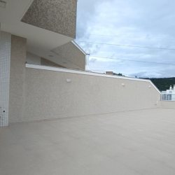 Apartamentos com 124m², 2 quartos, 1 suíte, 2 garagens, no bairro Ingleses do Rio Vermelho em Florianópolis