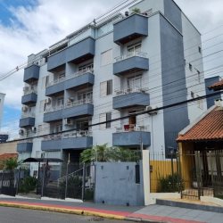 Apartamentos com 106m², 3 quartos, 1 suíte, 1 garagem, no bairro Estreito em Florianópolis