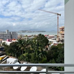 Apartamentos com 63m², 2 quartos, 1 garagem, no bairro Praia Comprida em São José