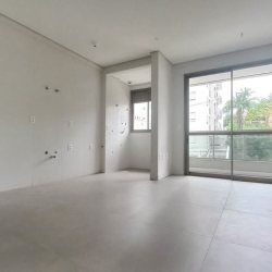 Apartamentos com 72m², 3 quartos, 1 suíte, 1 garagem, no bairro Carvoeira em Florianópolis