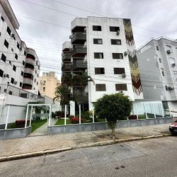 Apartamentos com 107m², 3 quartos, 1 suíte, 2 garagens, no bairro Canto em Florianópolis