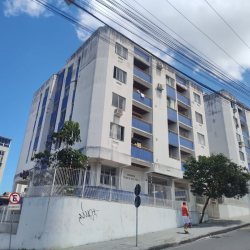 Apartamentos com 59m², 2 quartos, 1 garagem, no bairro Carvoeira em Florianópolis